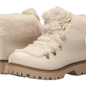 Esprit Cream Fur-Lined Winter Boots